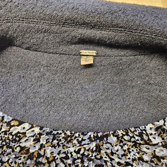 Free People chic Double-Breasted Gray Coat - Picture 4 of 7